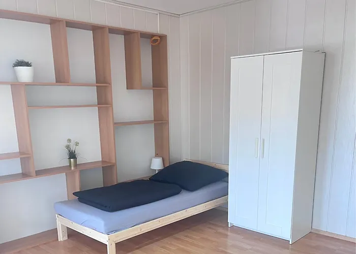 Monteurzimmer Leo 5 * Diedenbergen